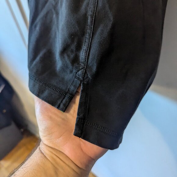 ARCTERYX - Black polo shirt - Sz XL - Picture 3 of 7
